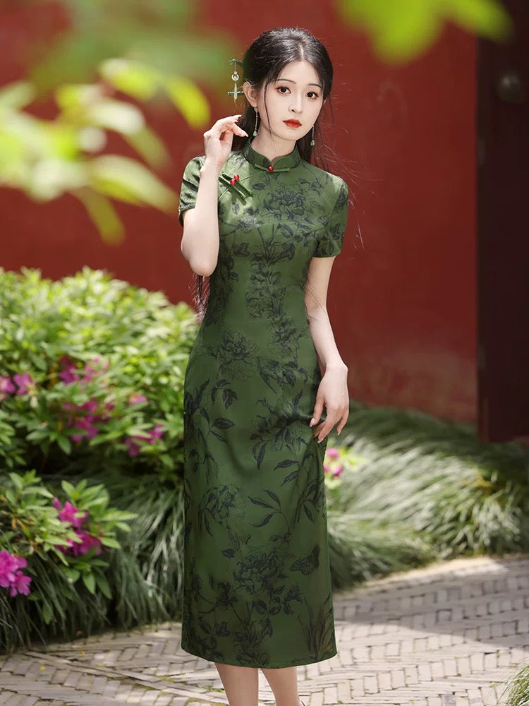 Chinese Cheongsam Vintage Jade