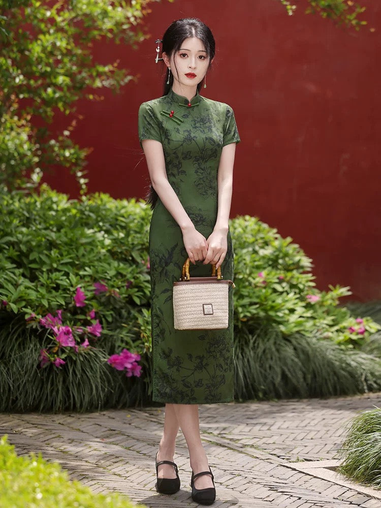 Chinese Cheongsam Vintage Jade